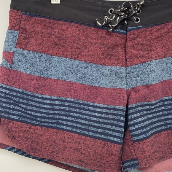 Patagonia Wavefarer Board Summer Shorts Women’s Size 6 - Picture 3 of 13